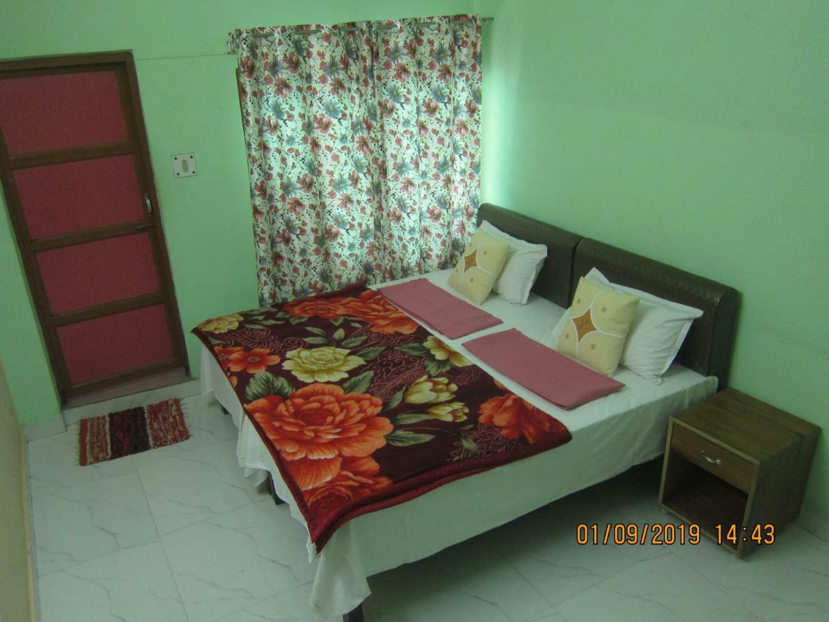Kedar Guest House -Feel At Home Benares Buitenkant foto